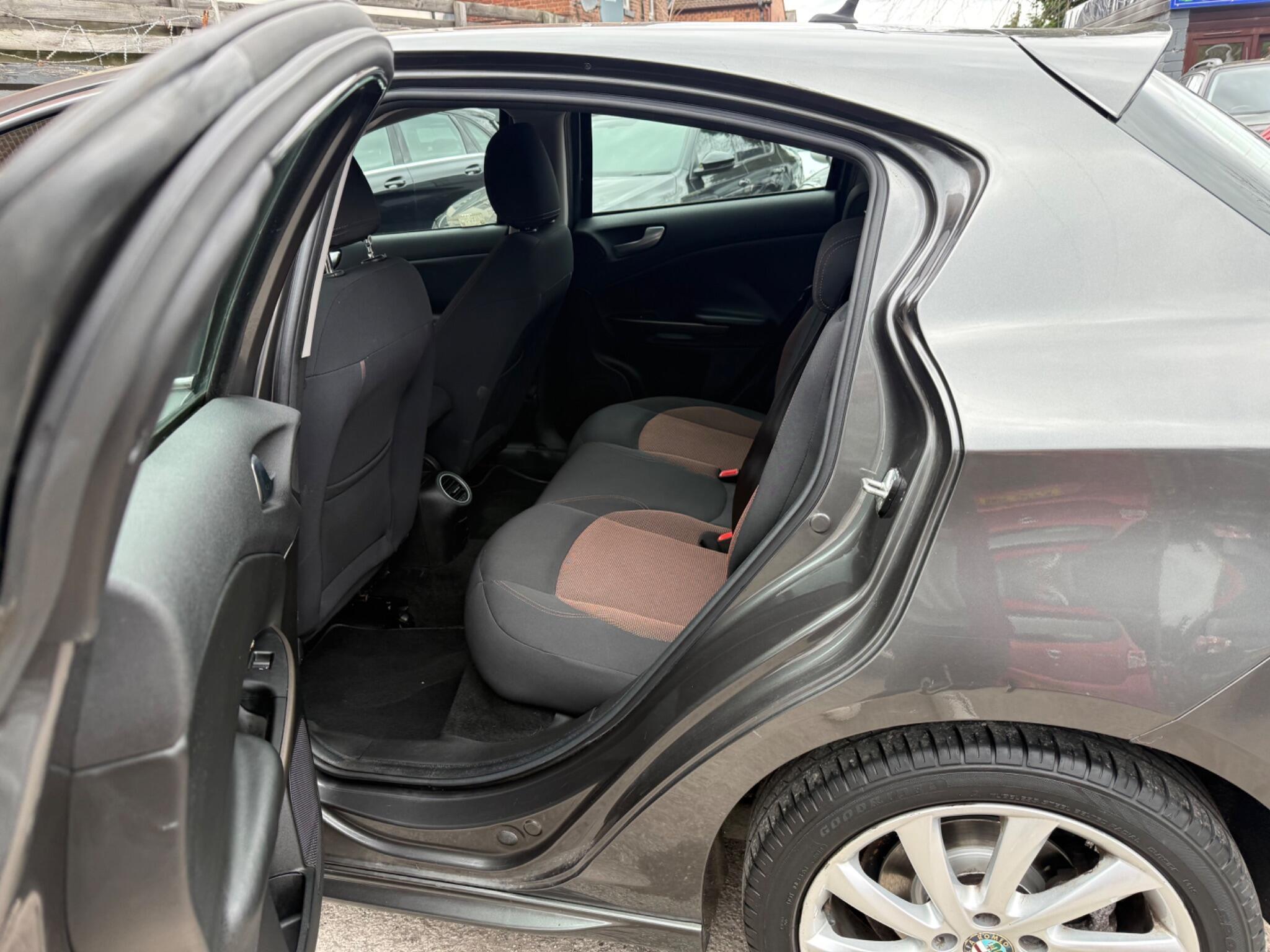 Alfa Romeo Giulietta - Image 27