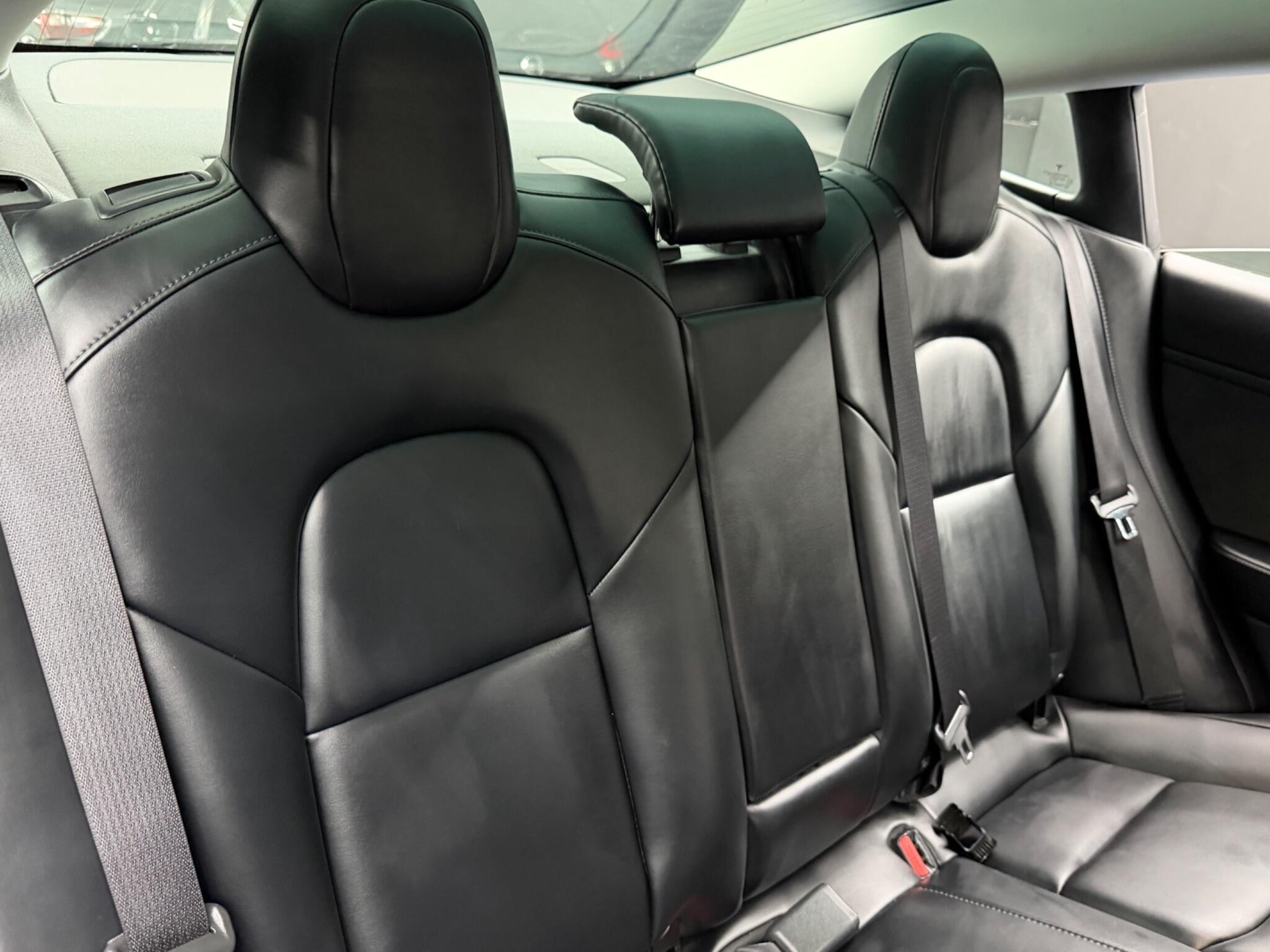 Tesla Model 3 - Image 15