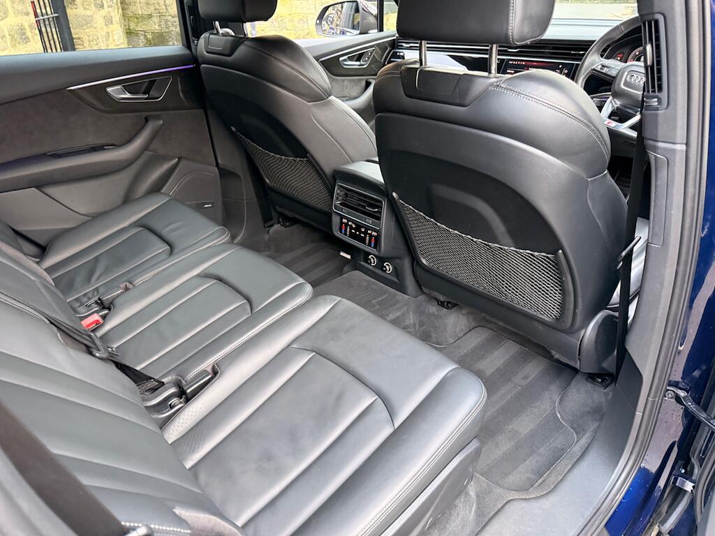 Audi Q7 - Image 37