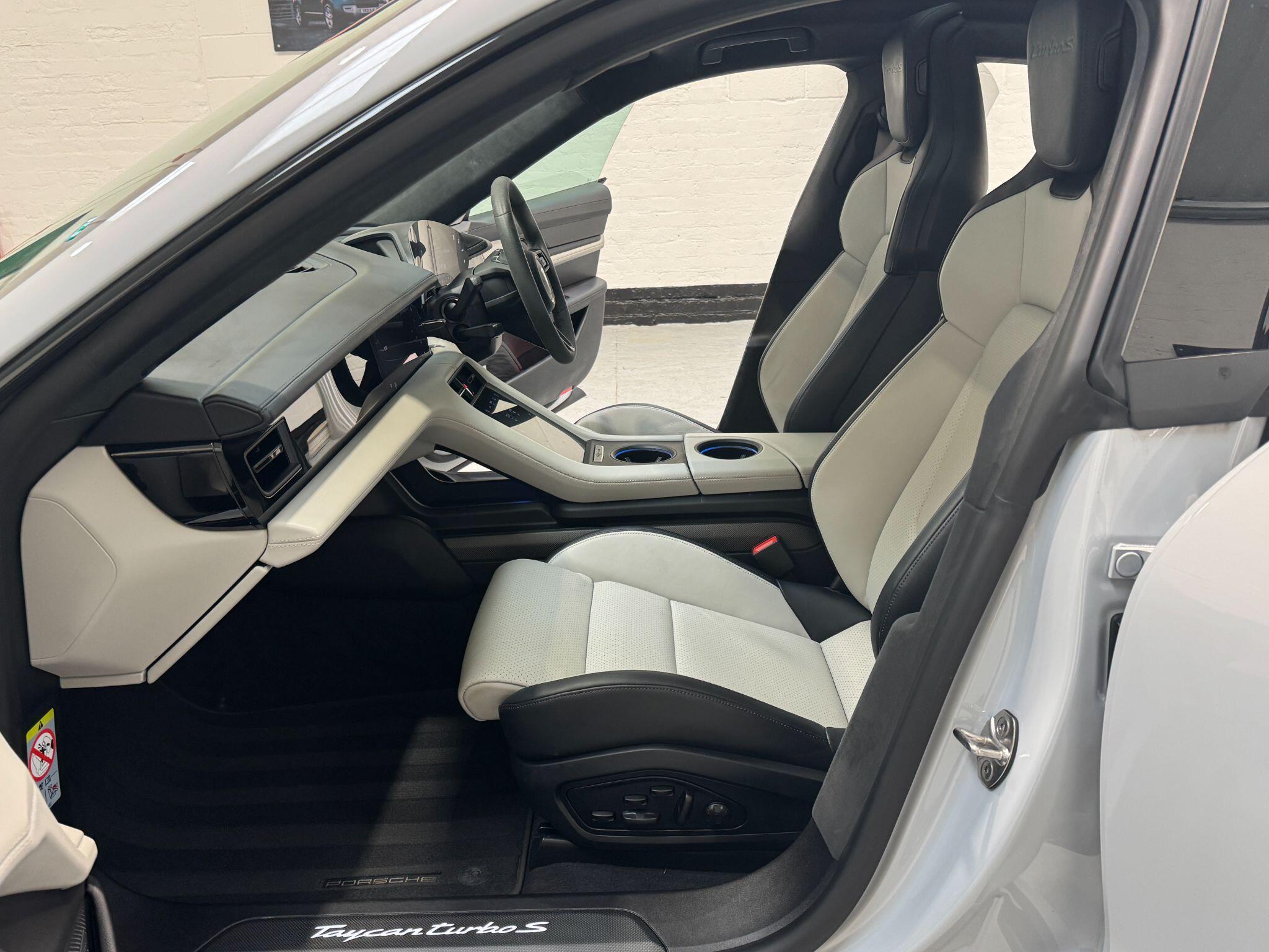 Porsche Taycan - Image 73