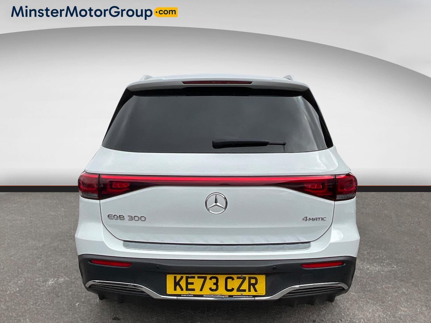 Mercedes Eqb - Image 3