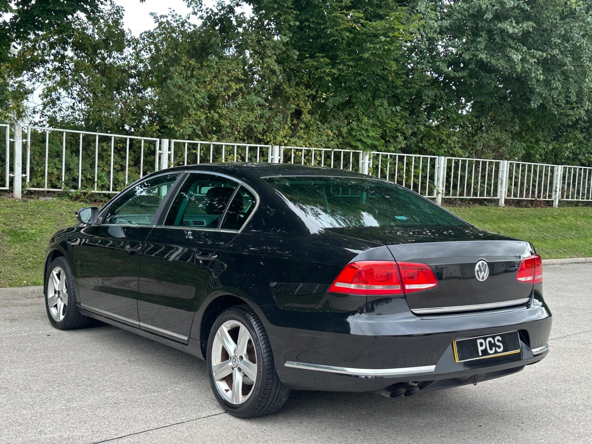 Volkswagen Passat - Image 10