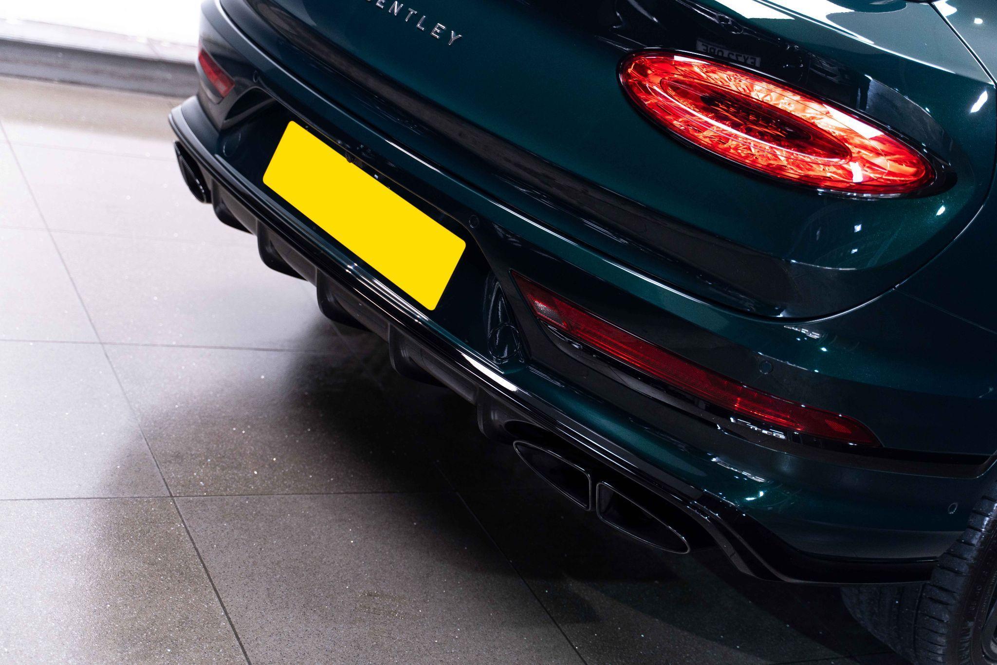 Bentley Bentayga - Image 10