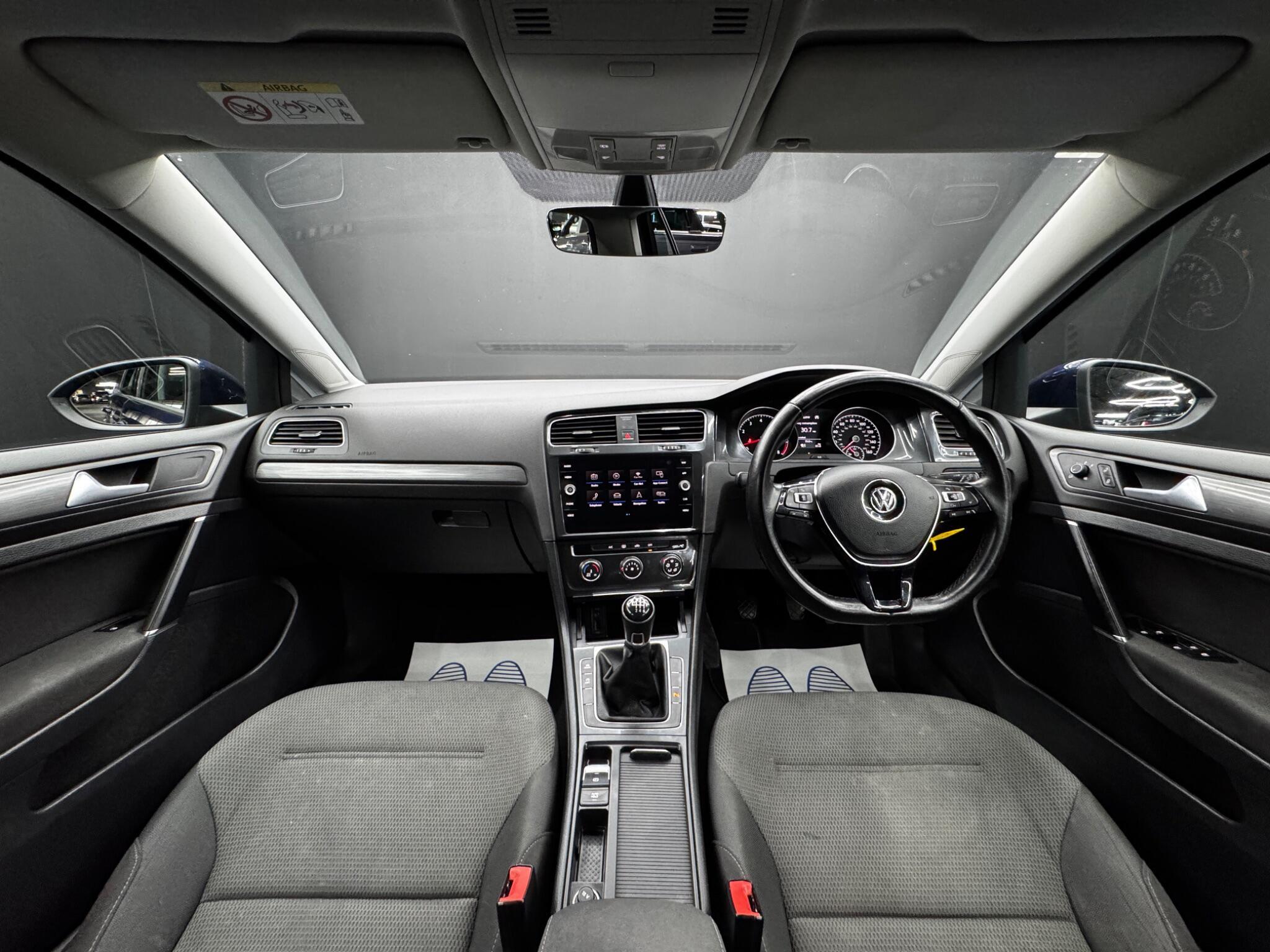 Volkswagen Golf - Image 17