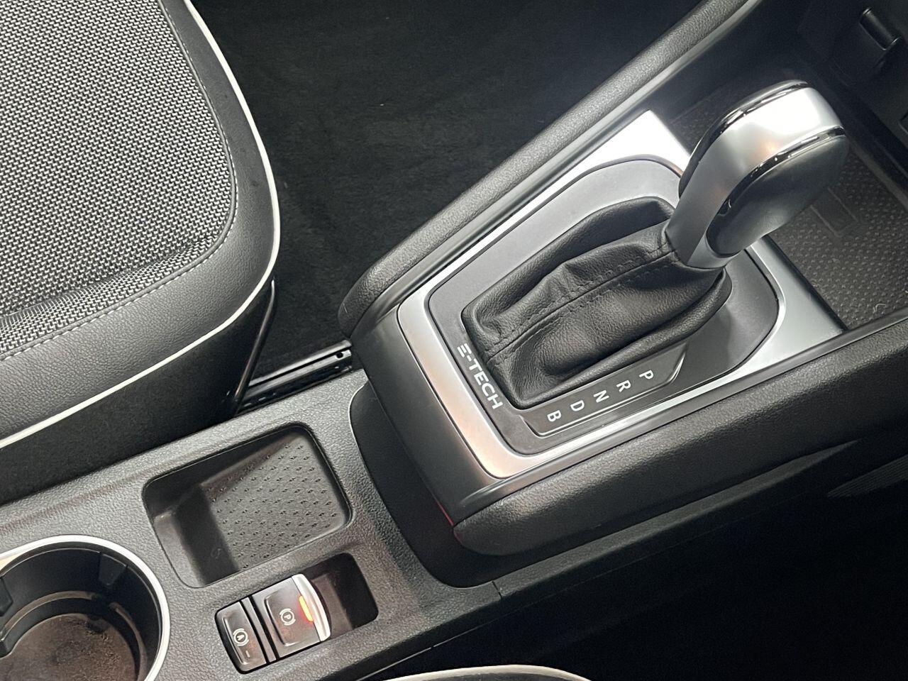 Renault Captur - Image 39