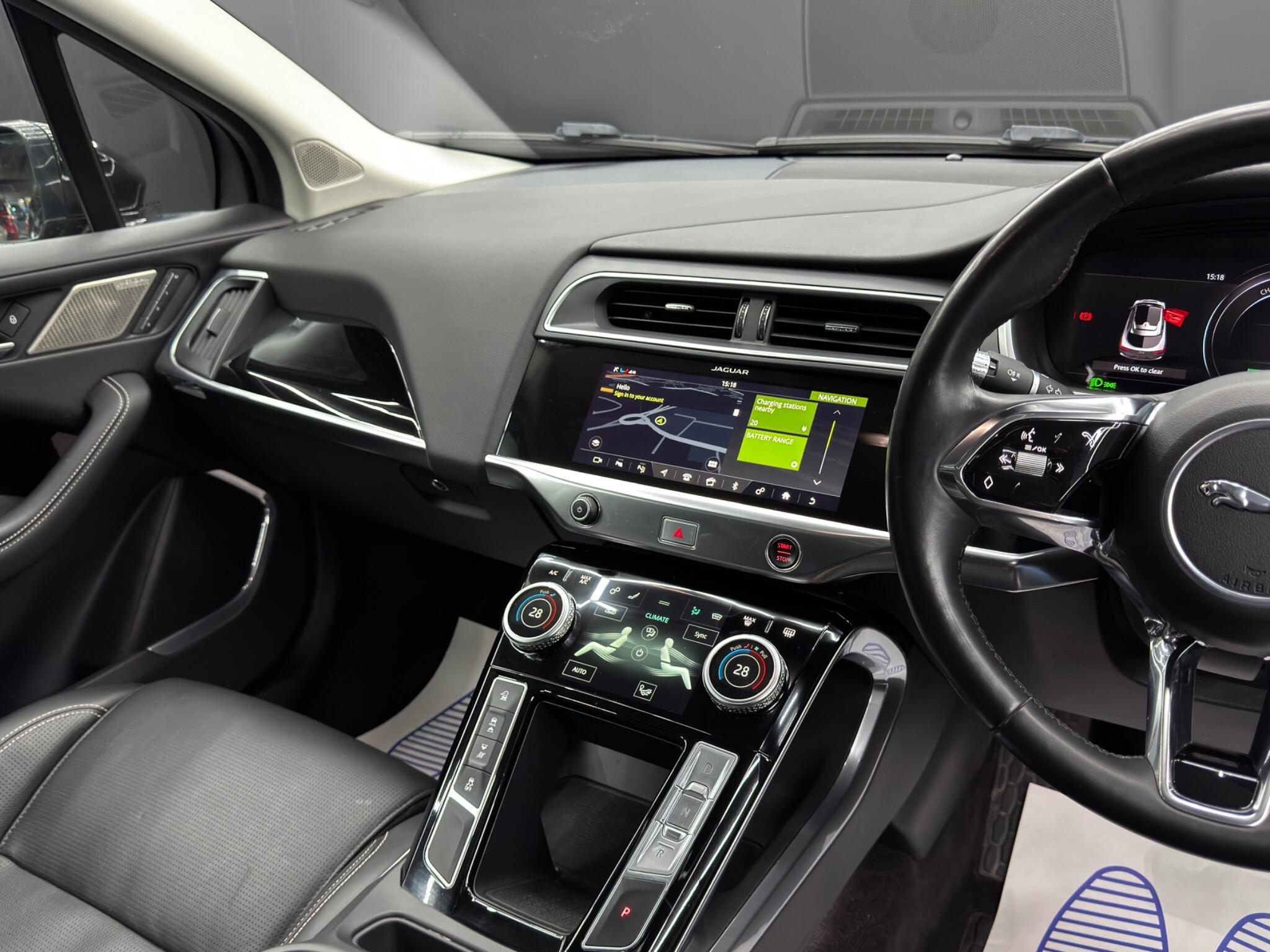Jaguar I-Pace - Image 23
