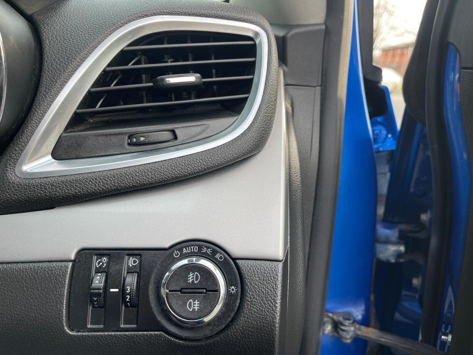 Vauxhall Mokka - Image 30