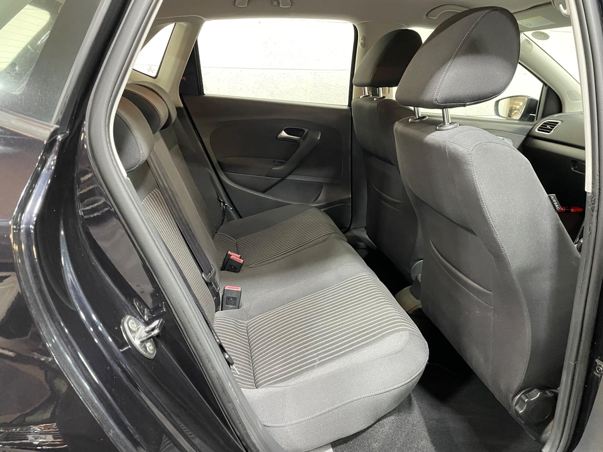 Volkswagen Polo - Image 11