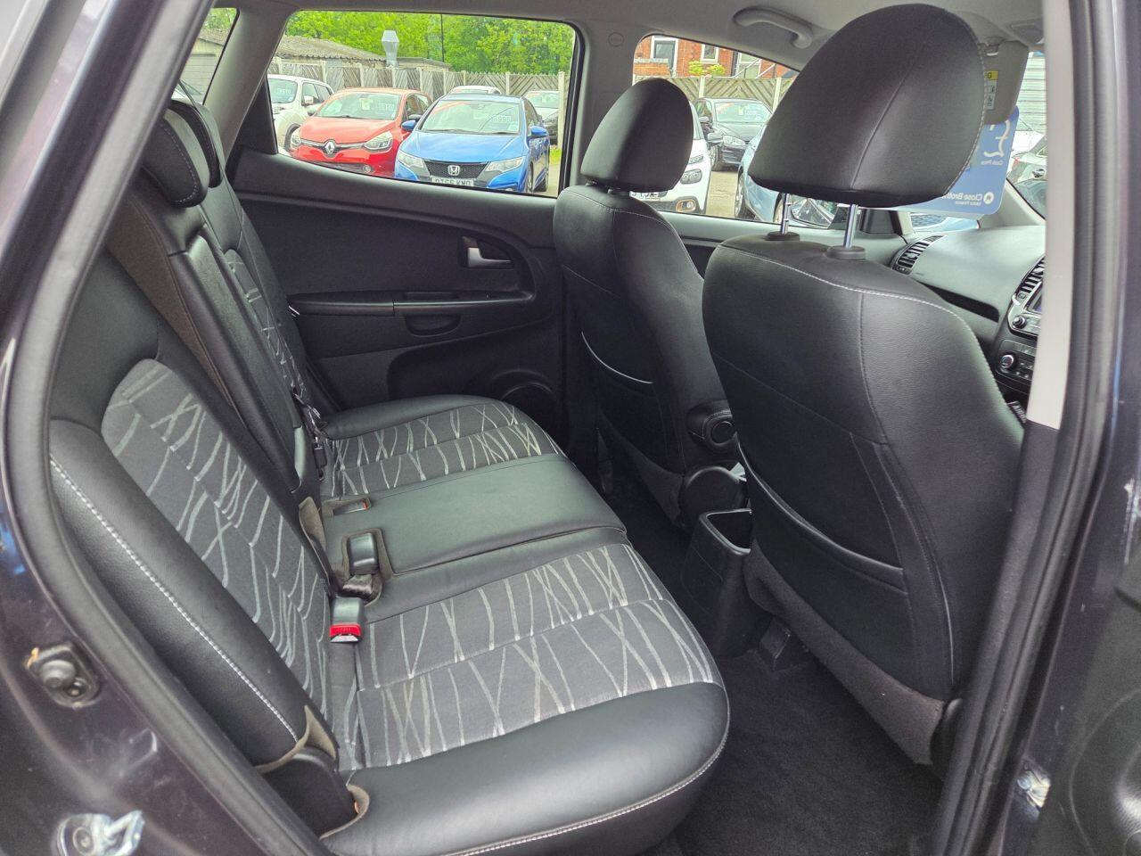 Kia Venga - Image 17