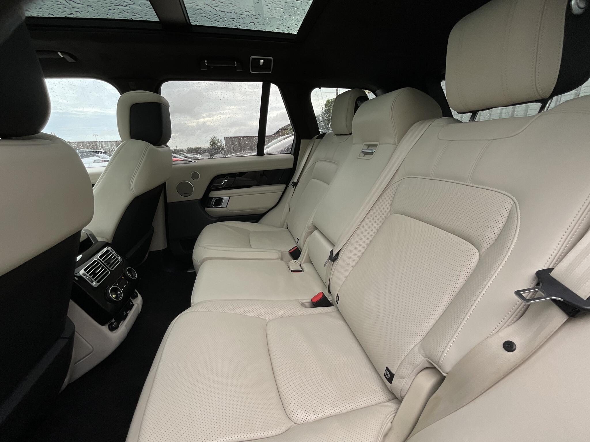 Land Rover Range Rover - Image 13