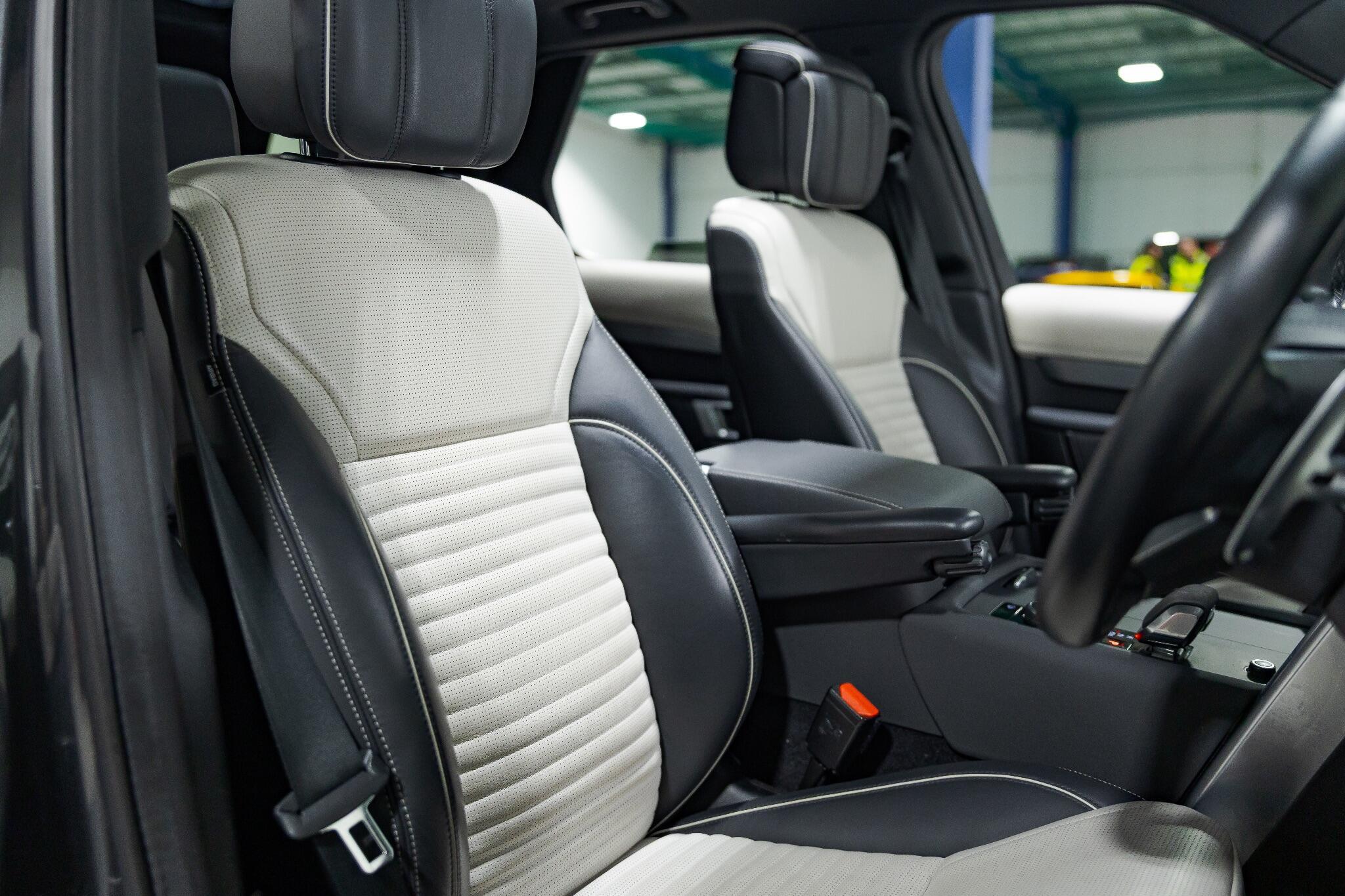 Land Rover Discovery - Image 66