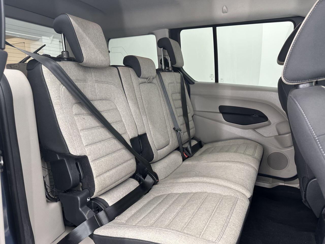 Ford Grand Tourneo Connect - Image 19