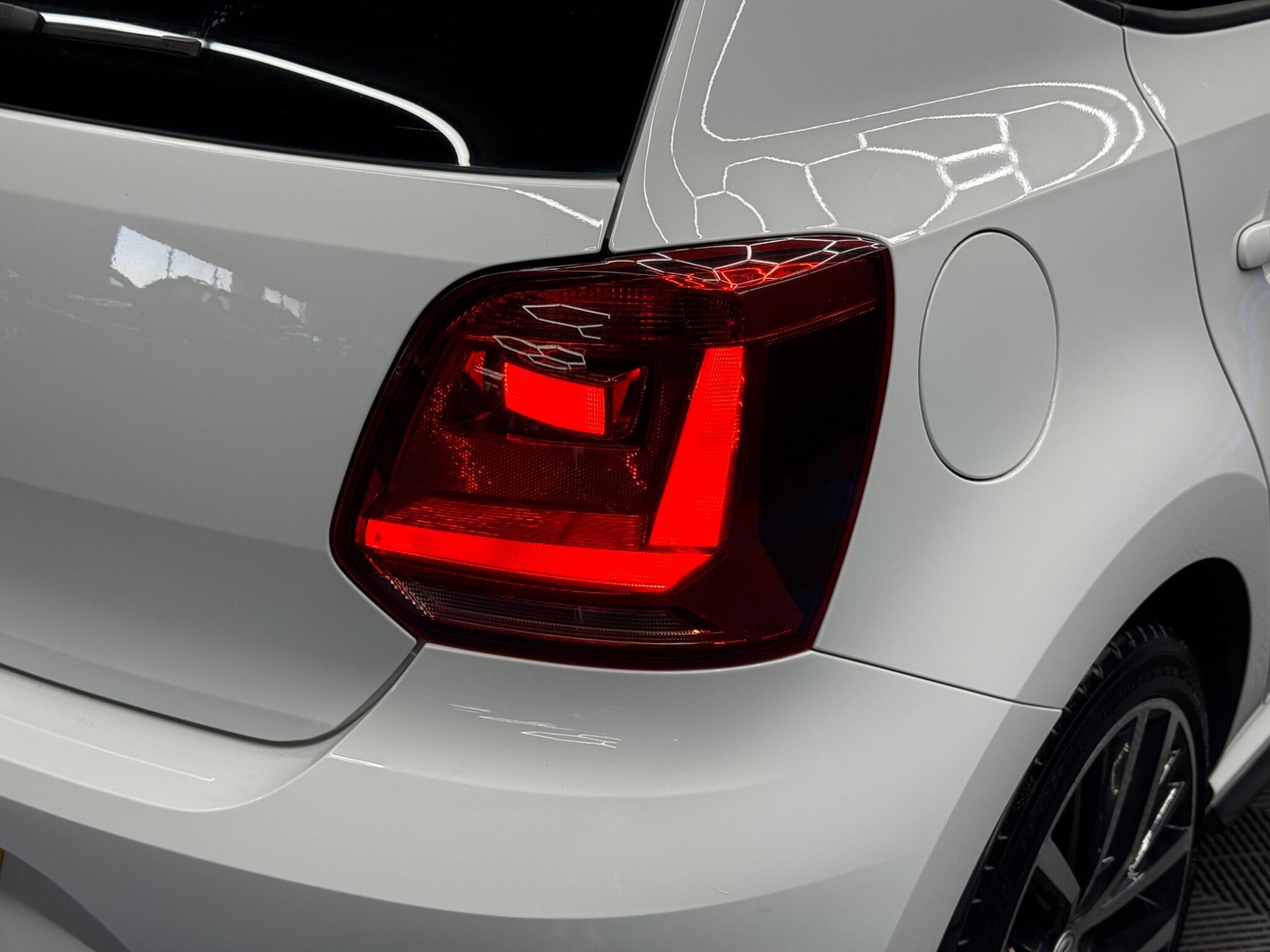 Volkswagen Polo - Image 40