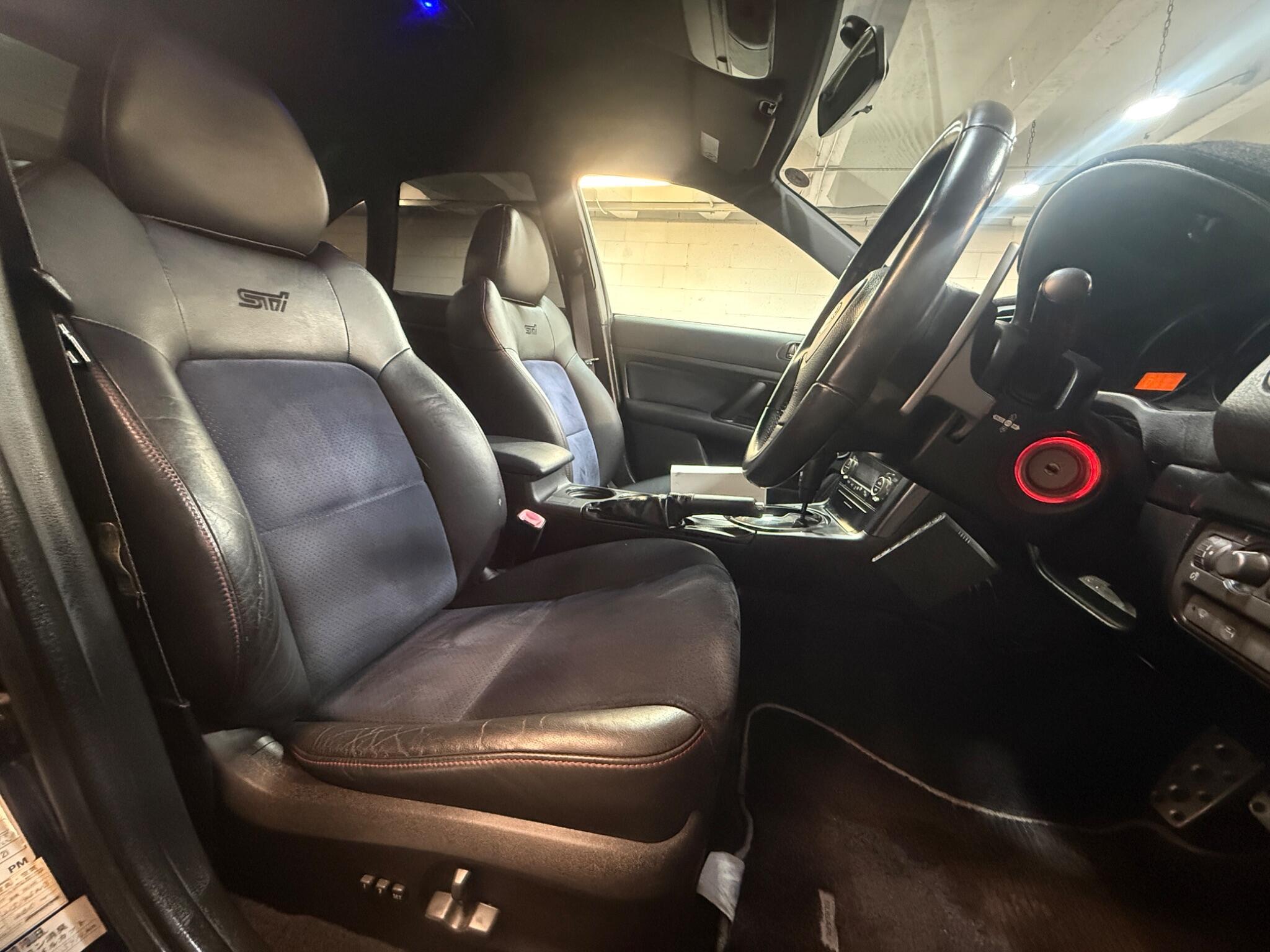 Subaru Legacy - Image 8