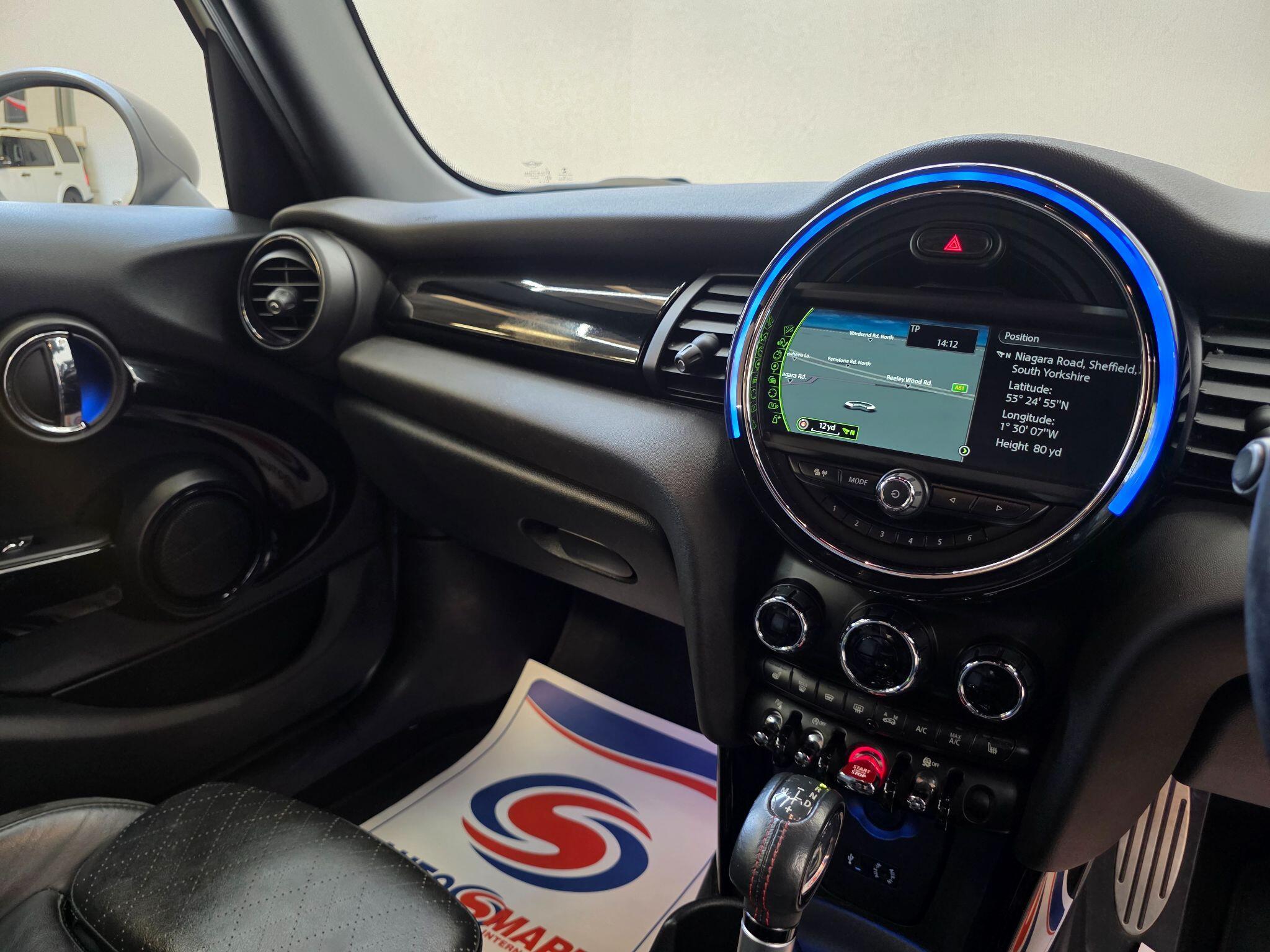 MINI Hatch - Image 16