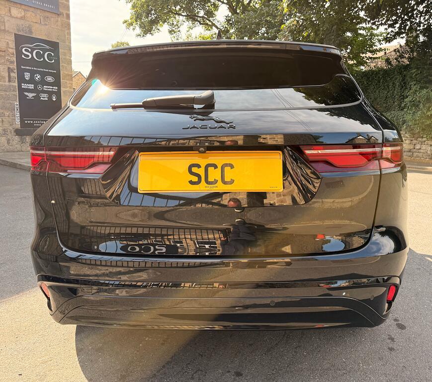 Jaguar F-Pace - Image 10