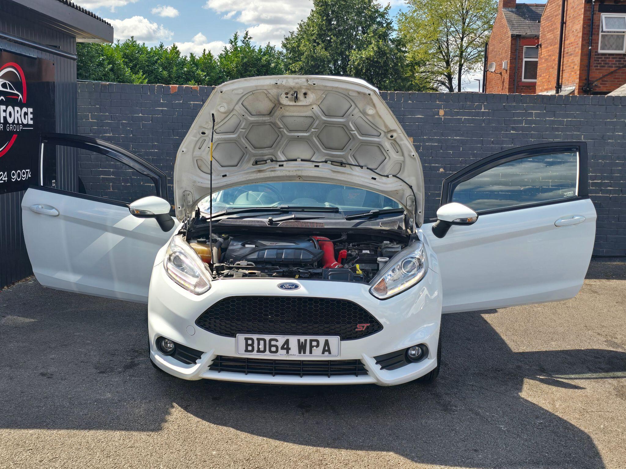 Ford Fiesta - Image 13