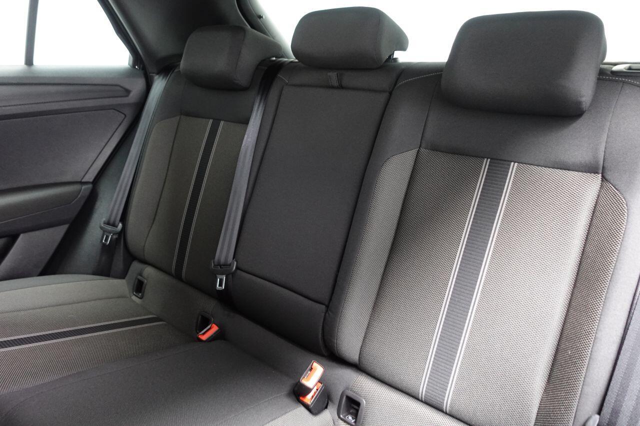 Volkswagen T-Roc - Image 20