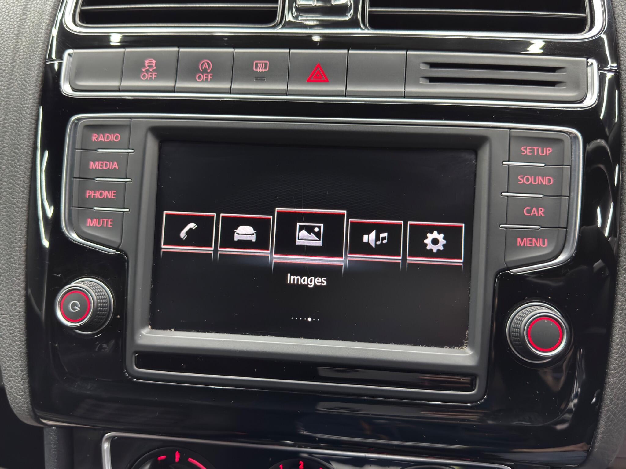 Volkswagen Polo - Image 27