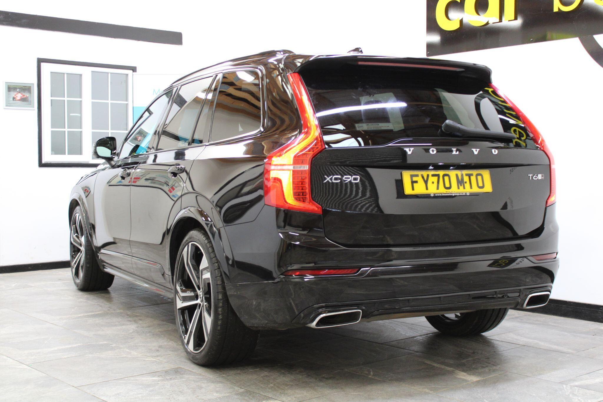 Volvo XC90 - Image 18