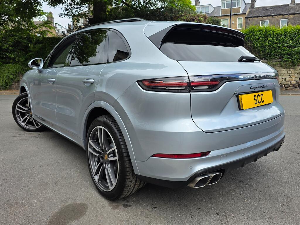 Porsche Cayenne - Image 8