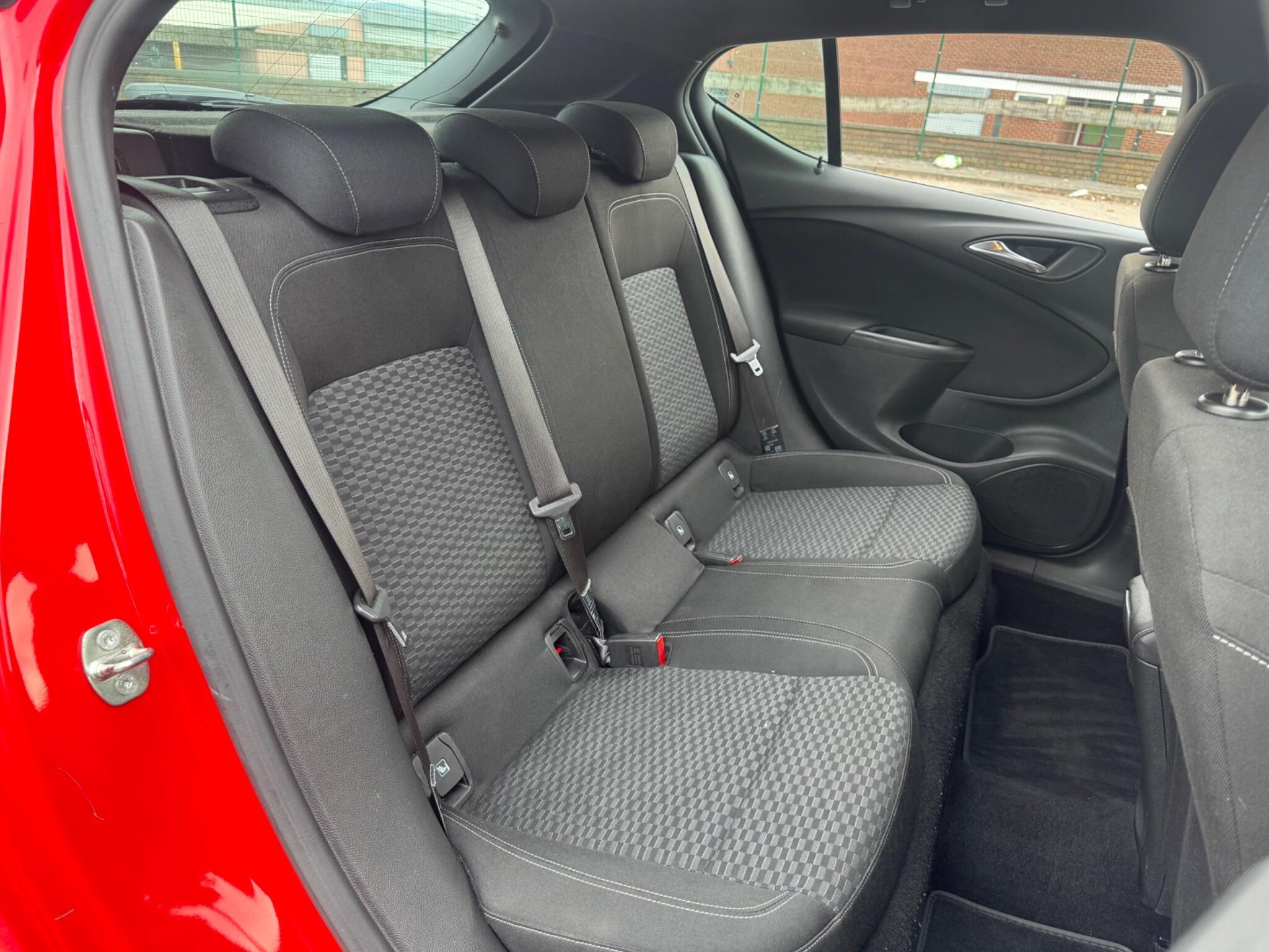 Vauxhall Astra - Image 13