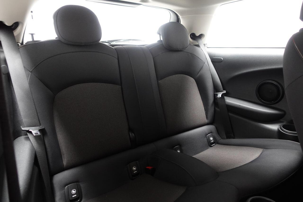 MINI Hatch - Image 18