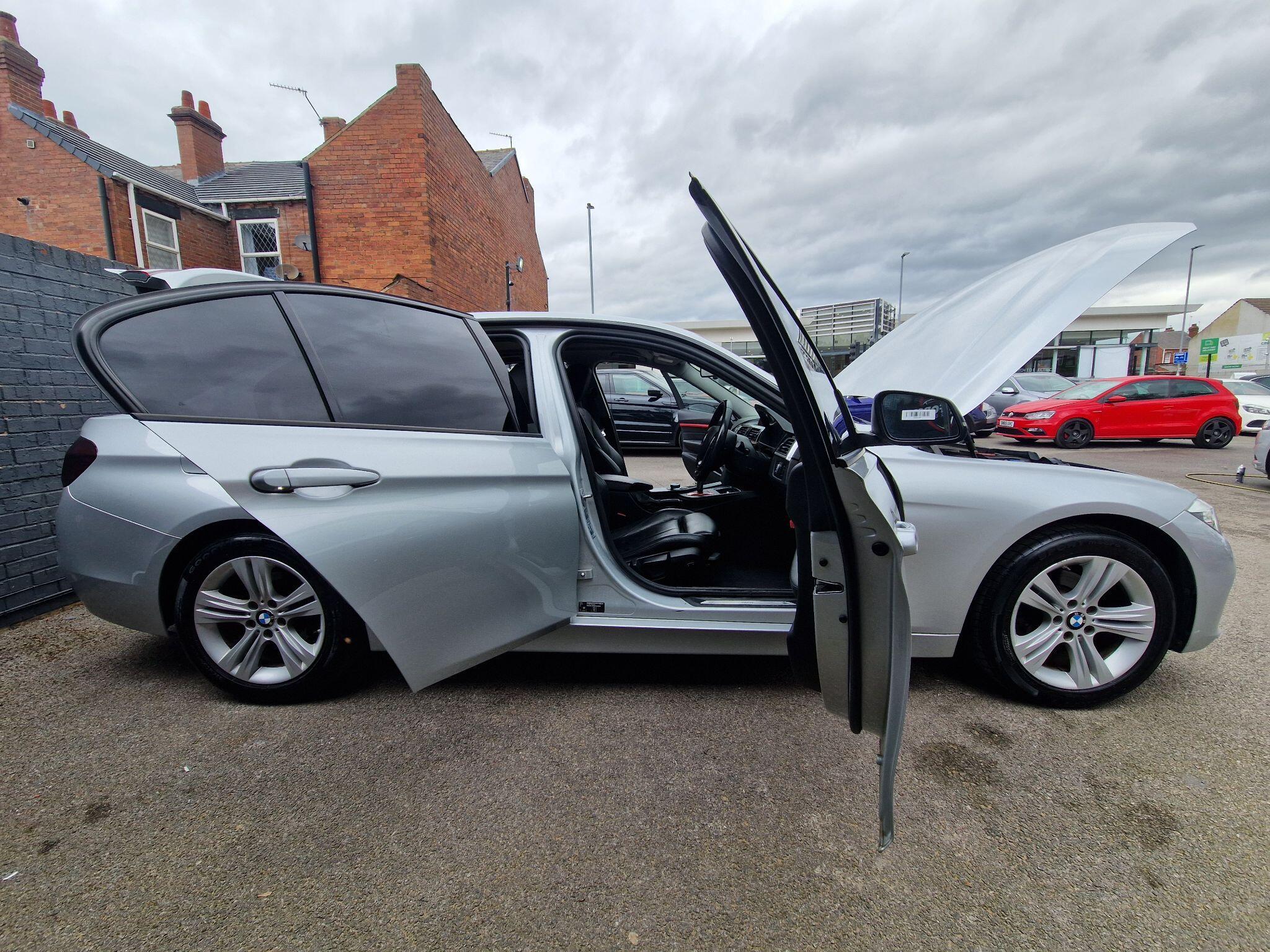 BMW 3 Series - Image 22