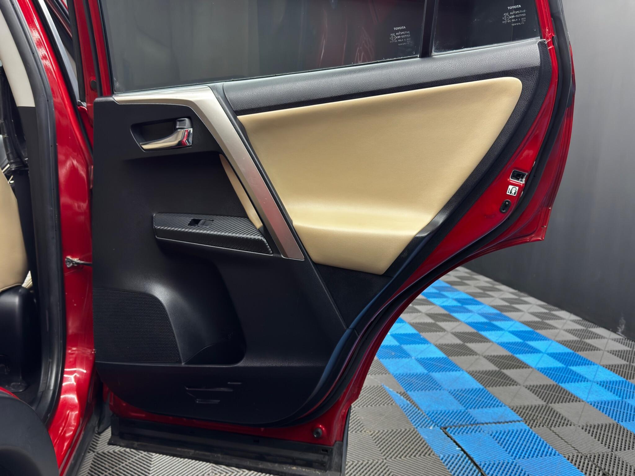 Toyota RAV4 - Image 41