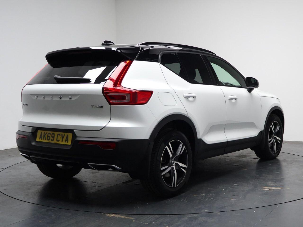 Volvo XC40 - Image 9
