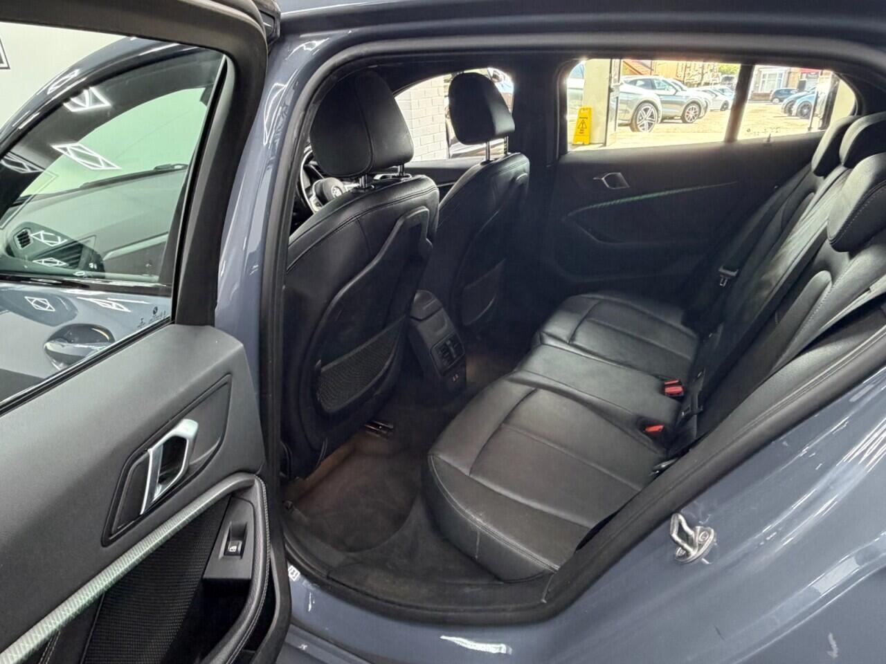 BMW 1 Series - Image 22