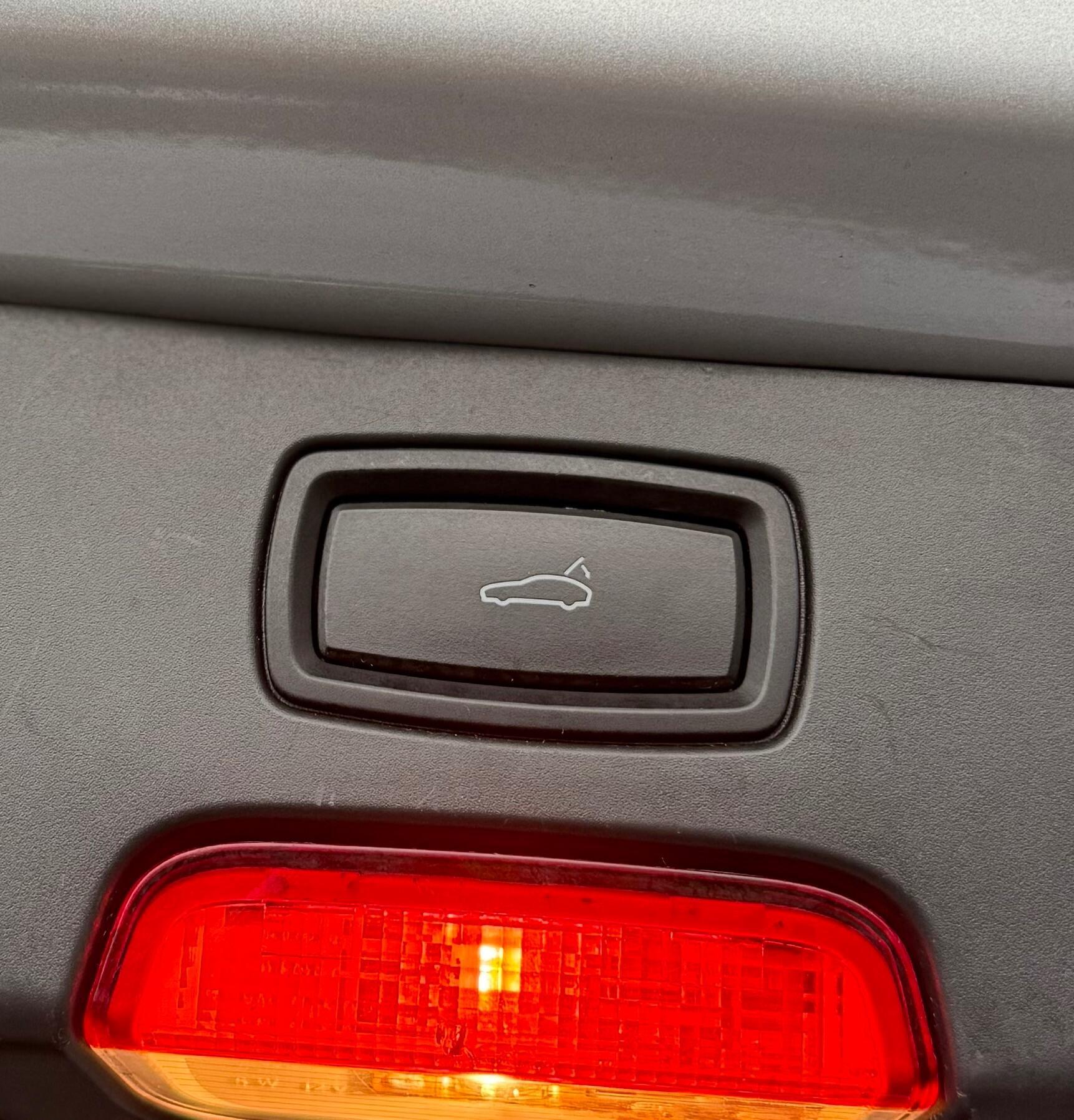 Porsche Cayenne - Image 51