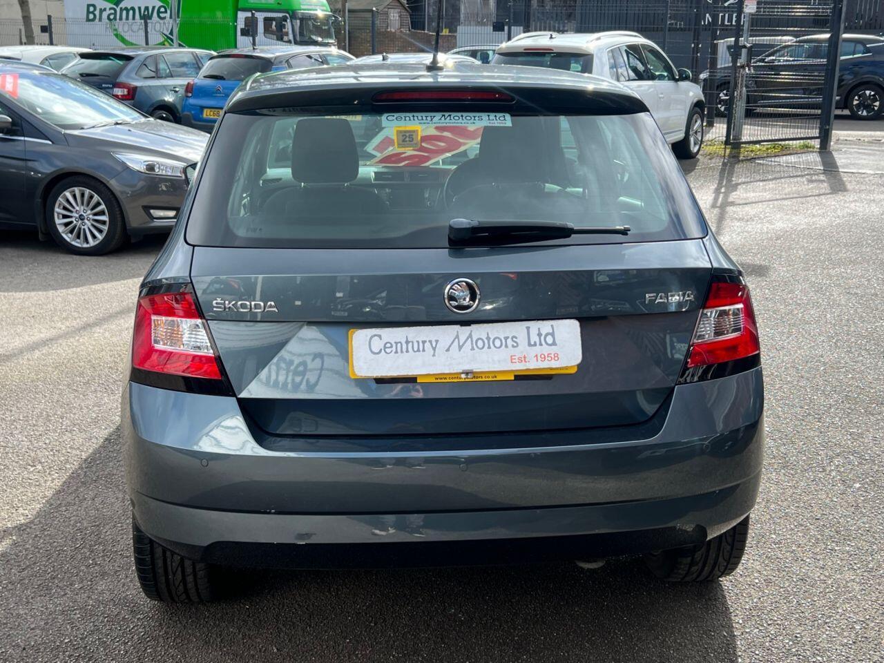 Skoda Fabia - Image 13