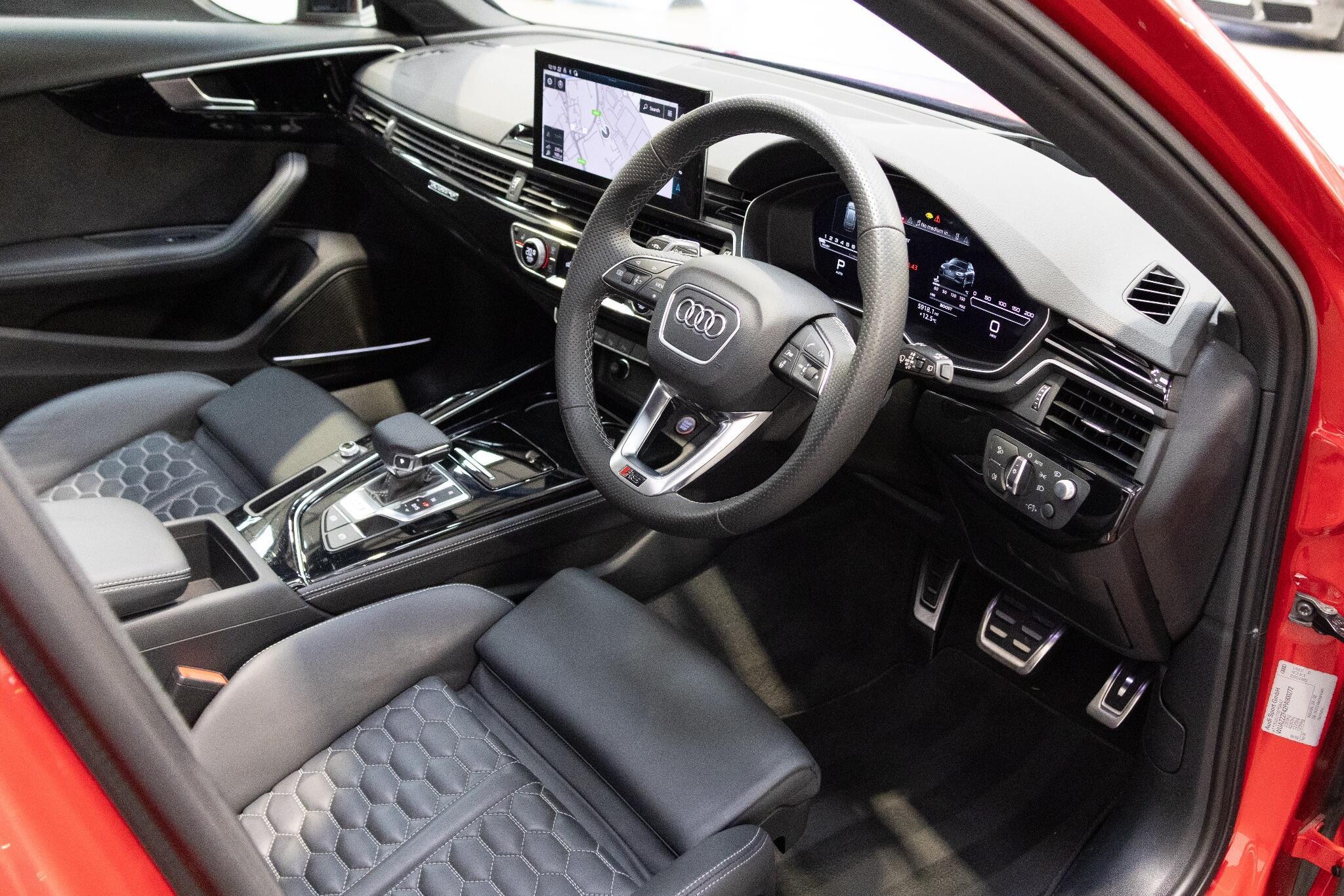 Audi Rs4 Avant - Image 14