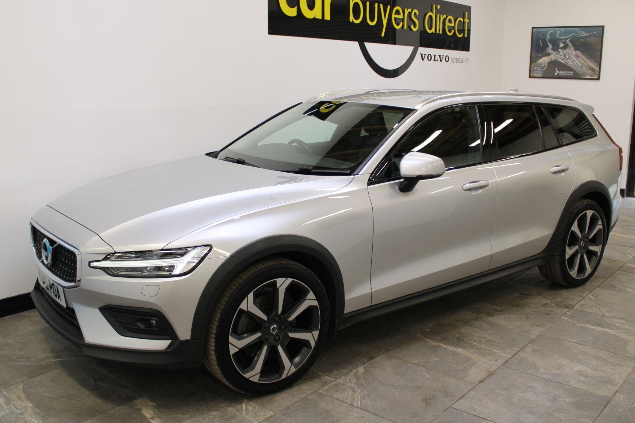 Volvo V60 CROSS COUNTRY - Image 23