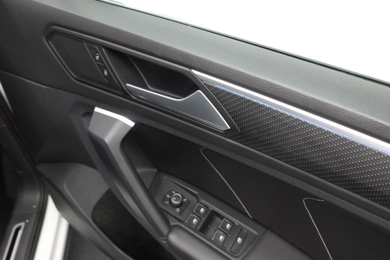 Volkswagen Tiguan - Image 17