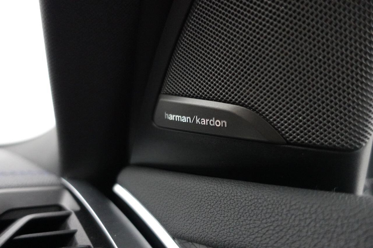 BMW iX3 - Image 12