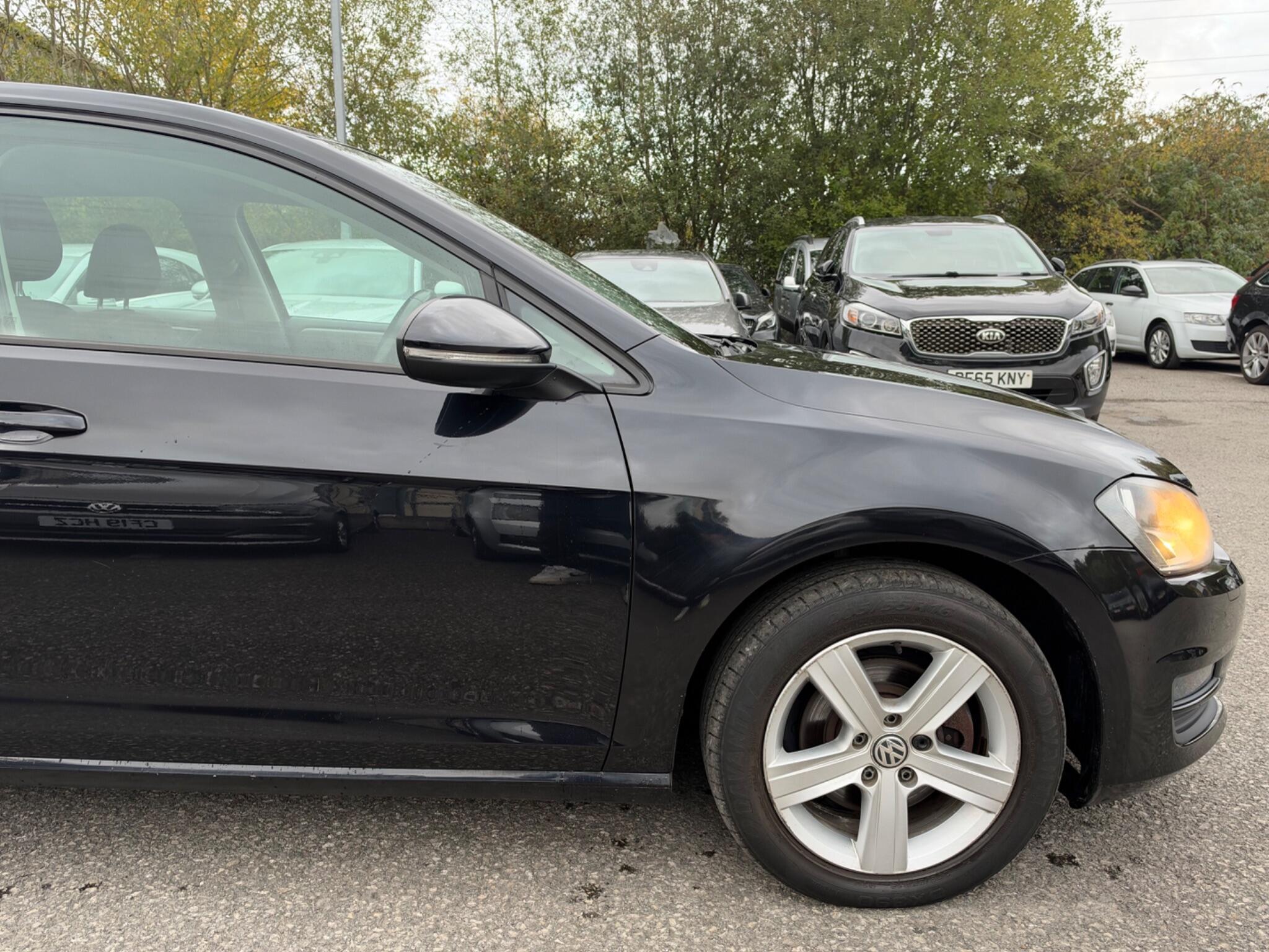 Volkswagen Golf - Image 16