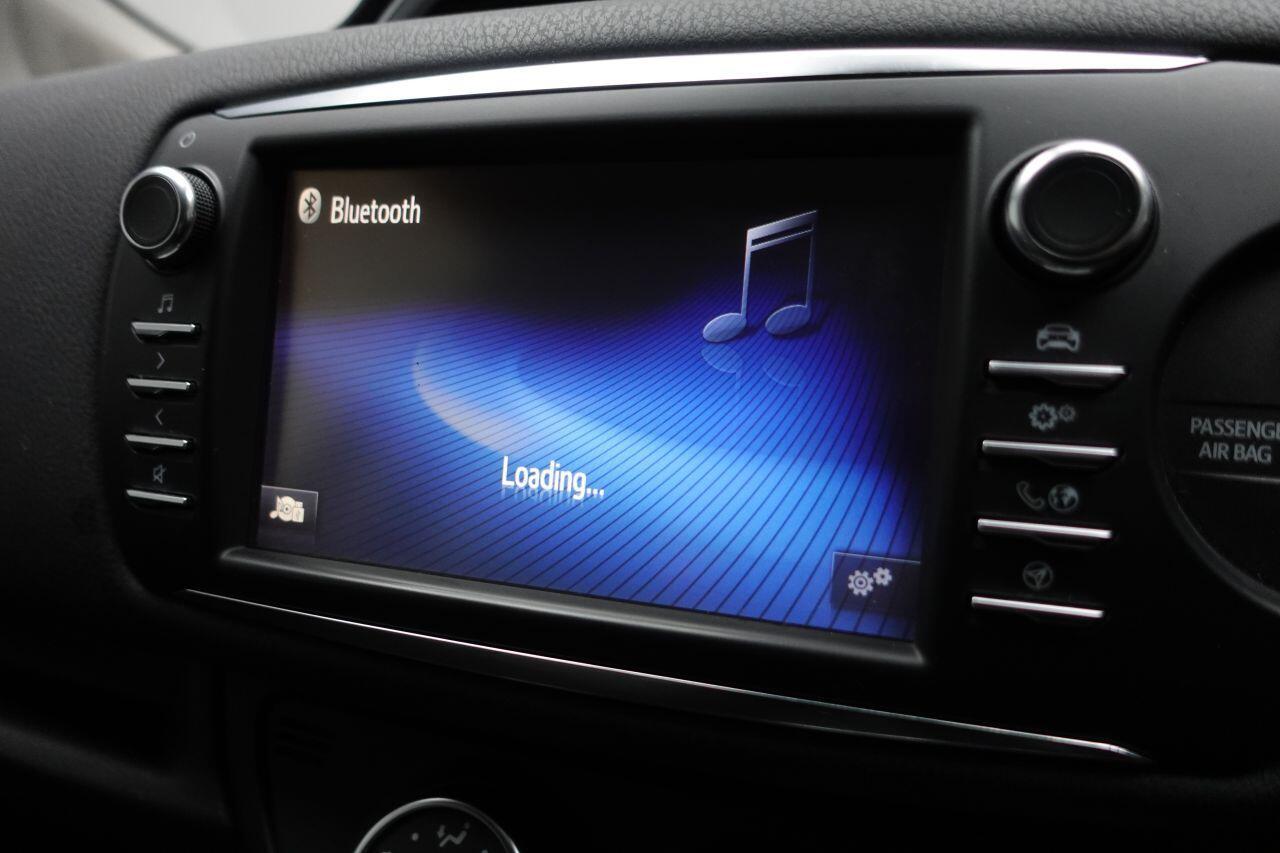 Toyota Yaris - Image 24