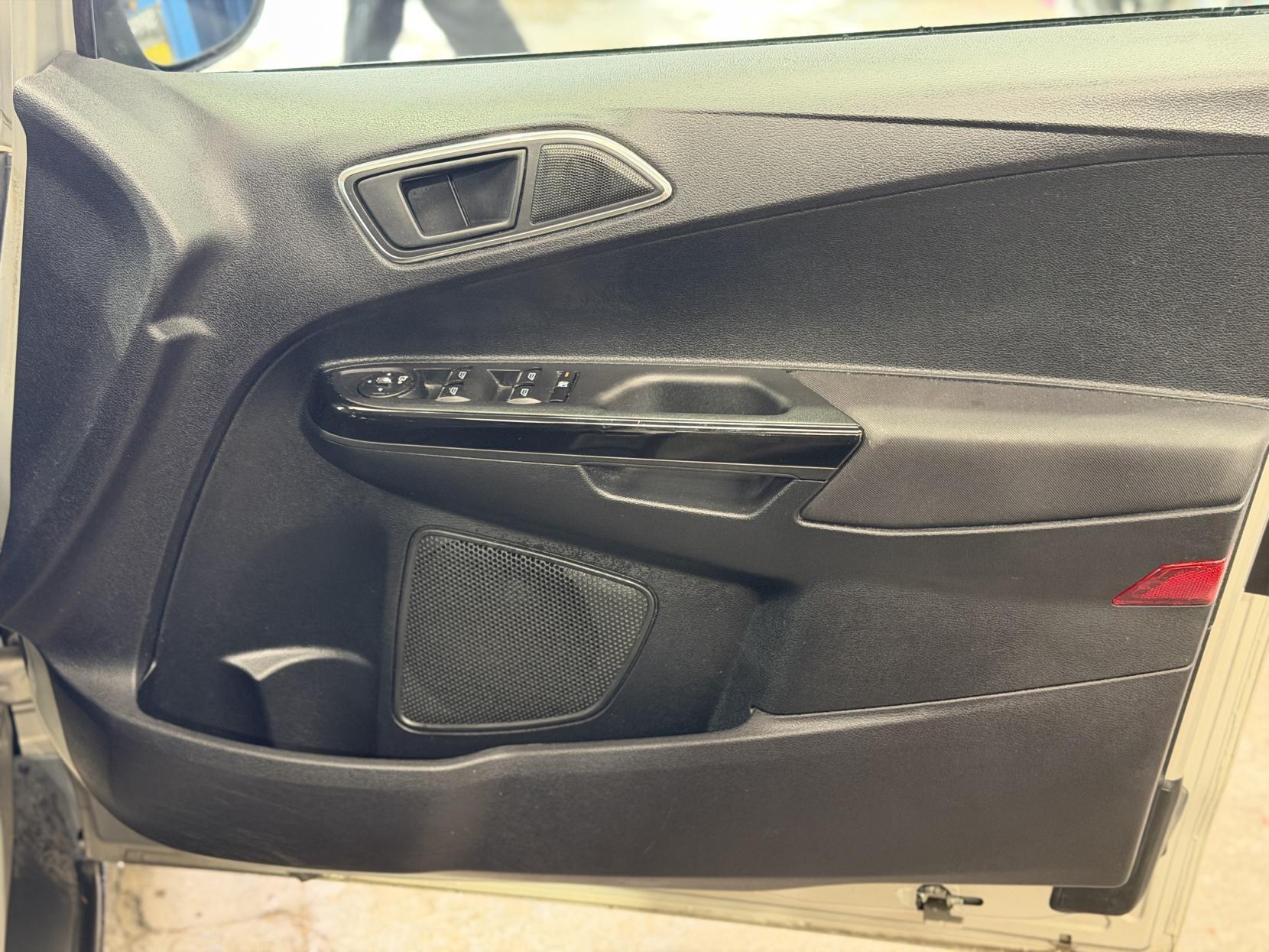 Ford B-Max - Image 19