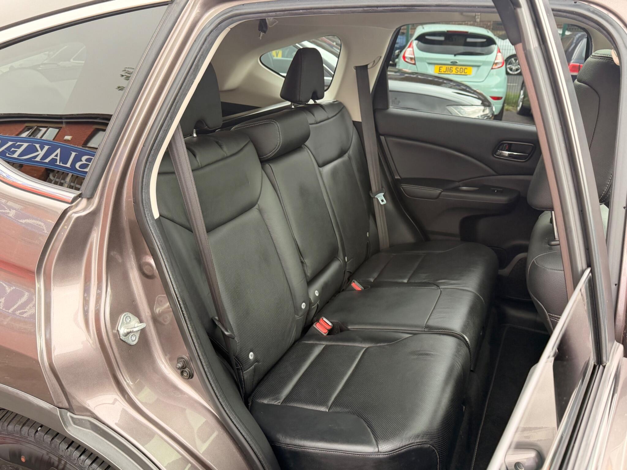 Honda CR-V - Image 13