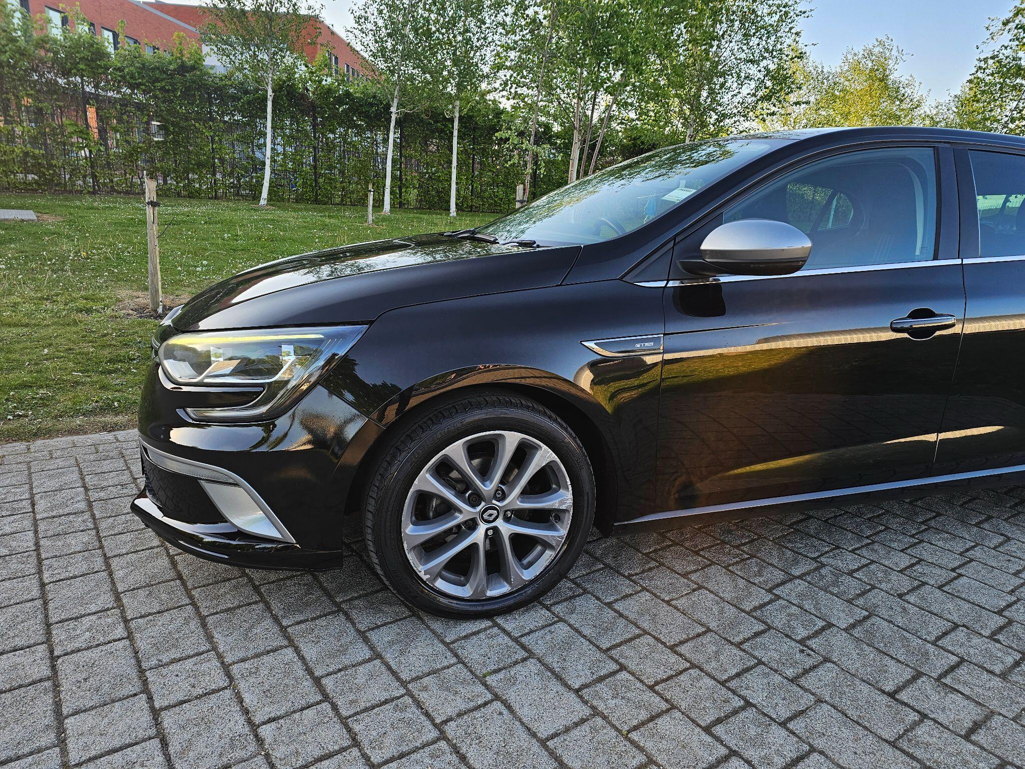 Renault Megane - Image 13