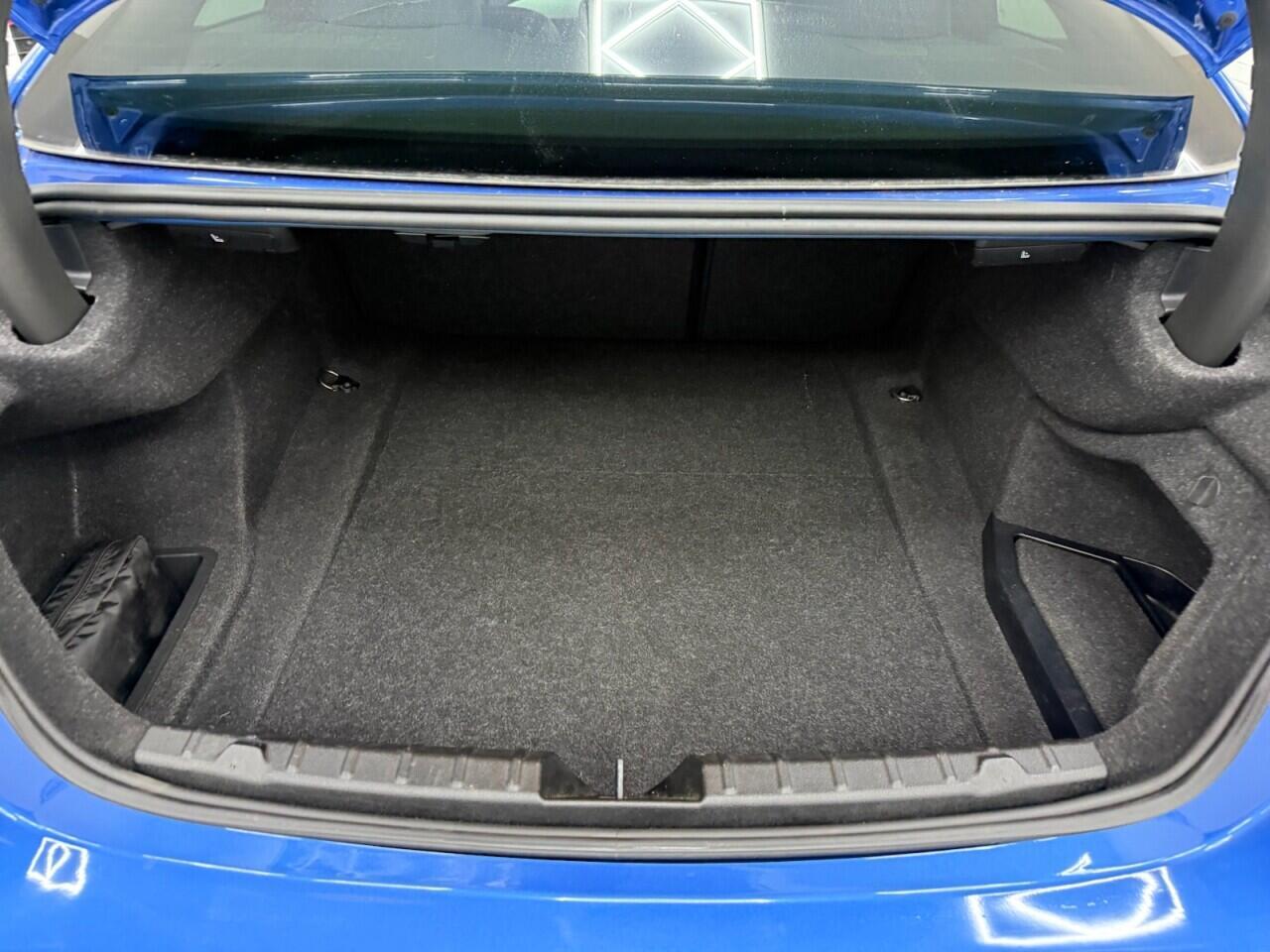 BMW 4 Series - Image 19
