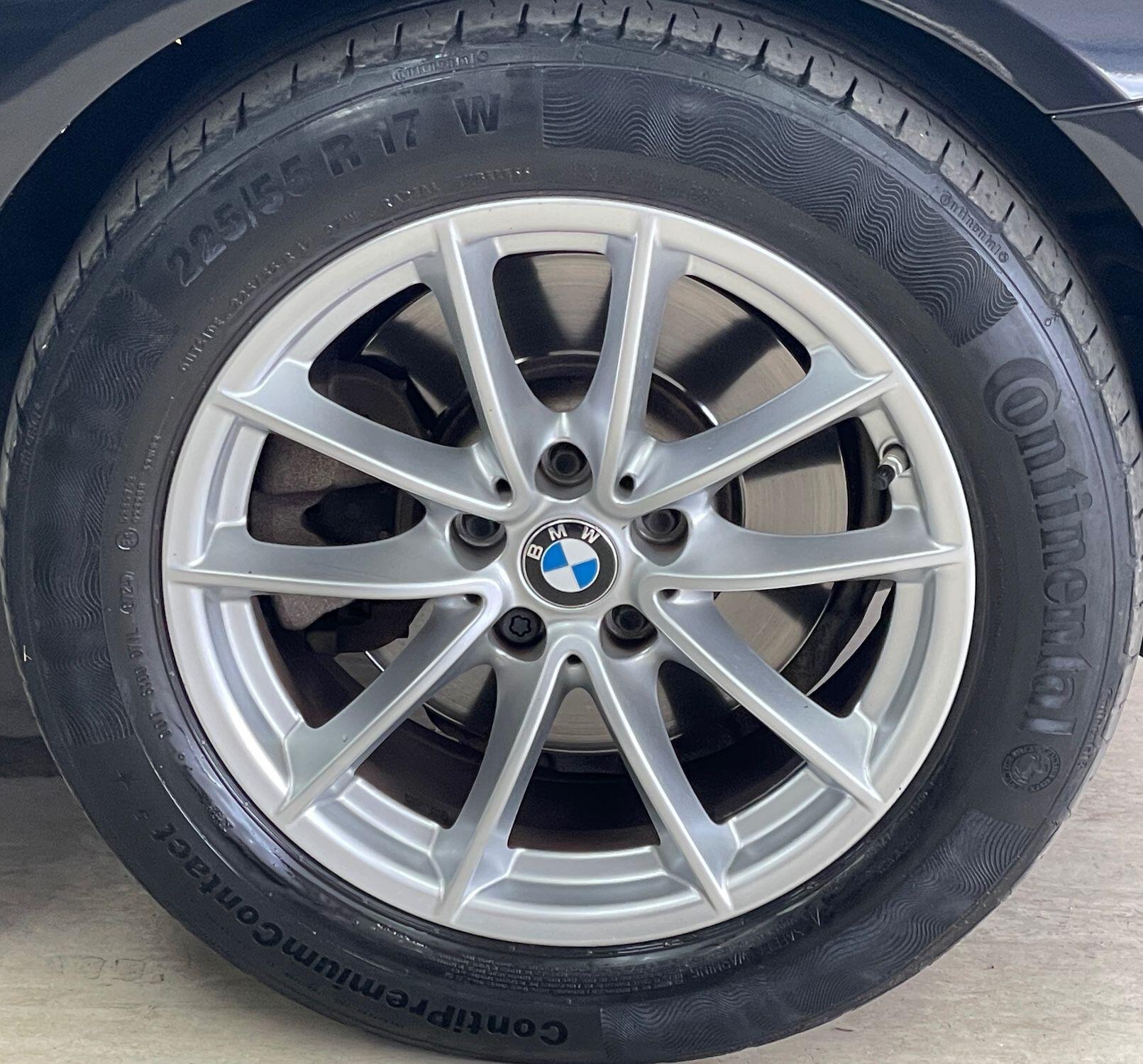 BMW 5 Series - Image 14
