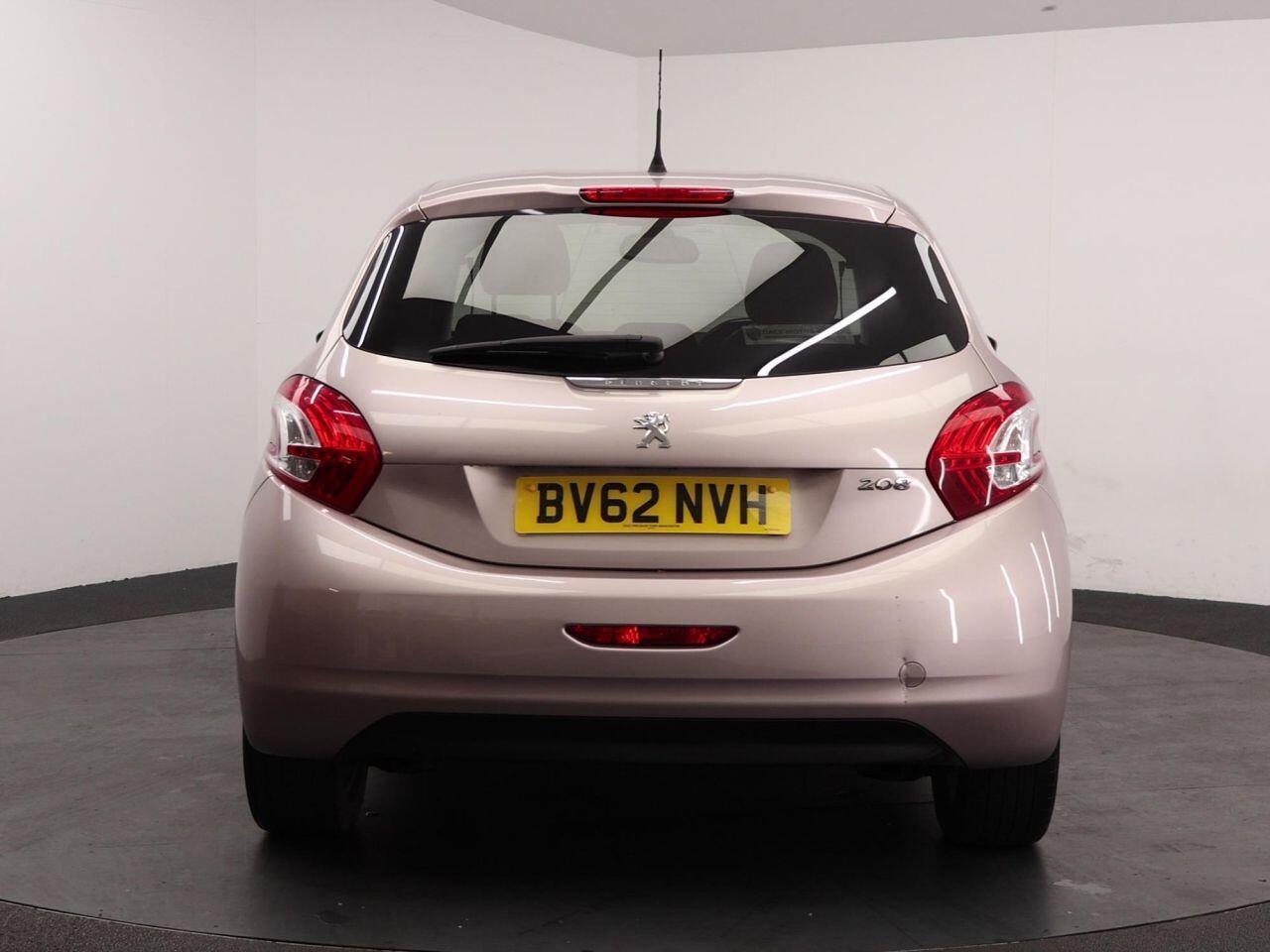 Peugeot 208 - Image 10