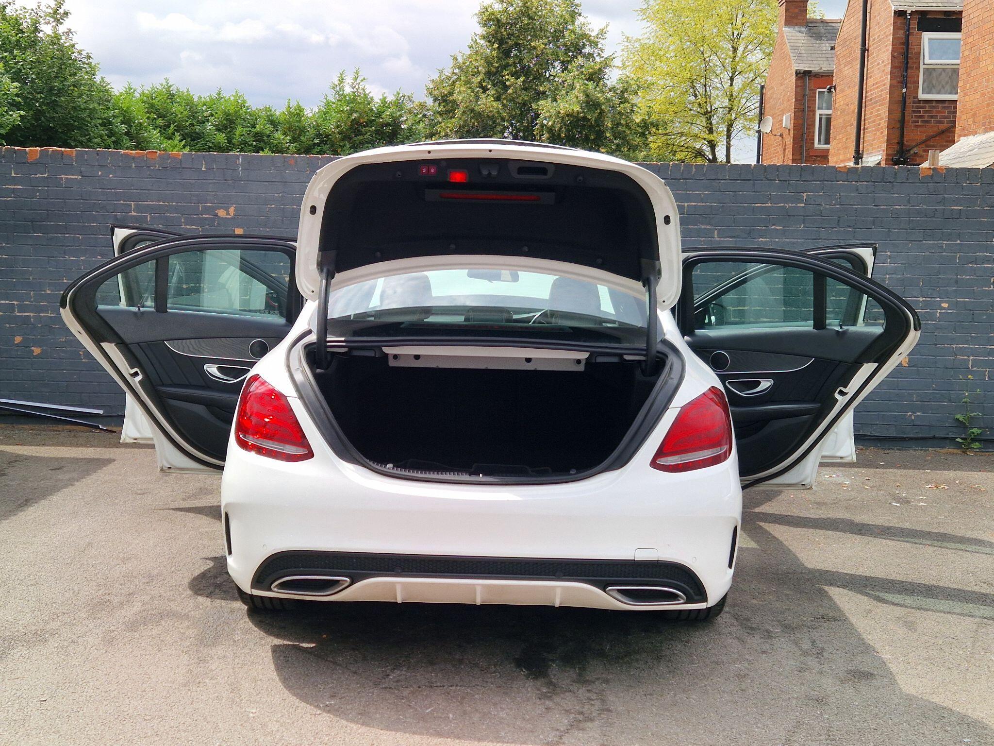 Mercedes C Class - Image 20