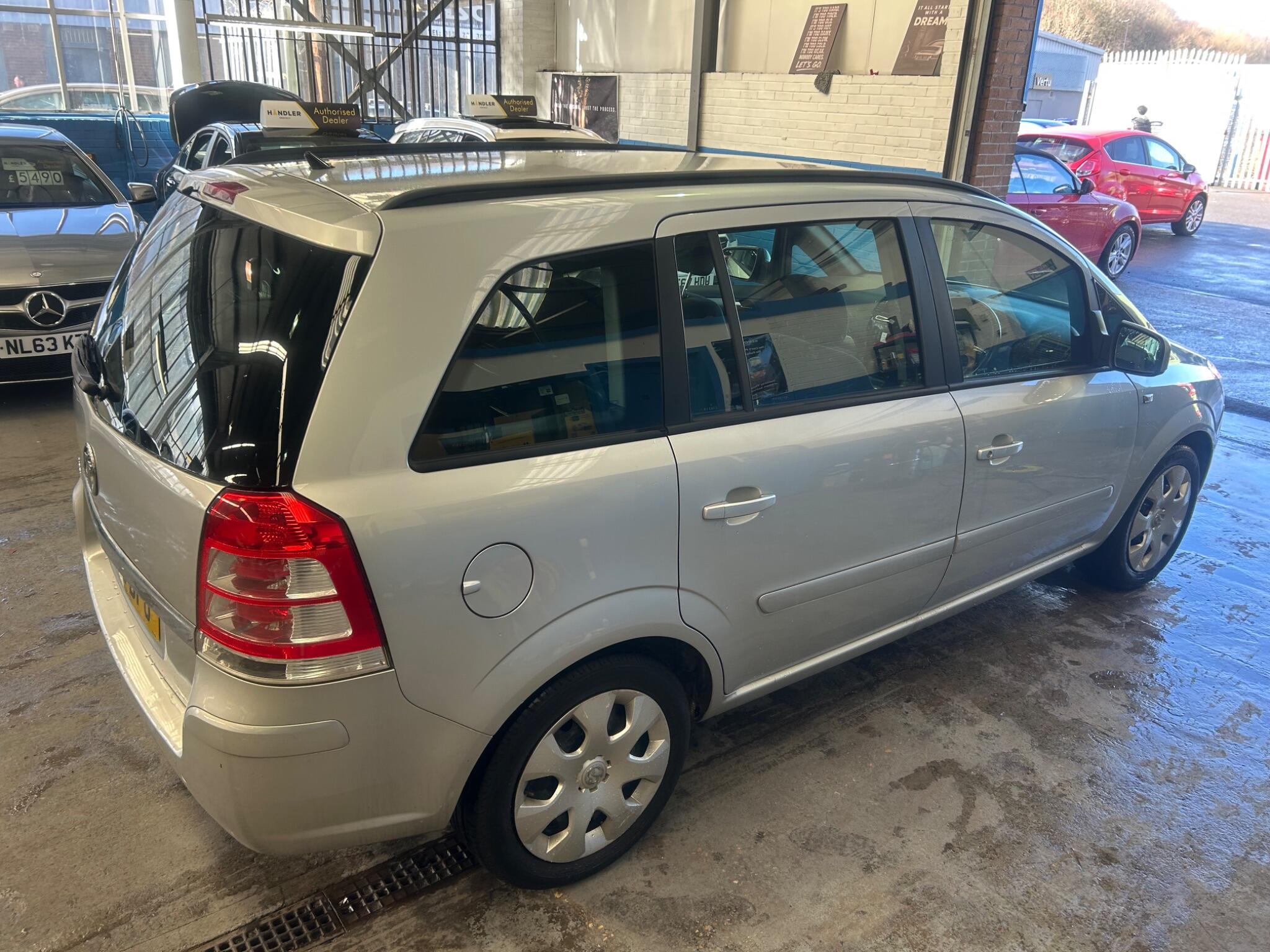 Vauxhall Zafira - Image 10