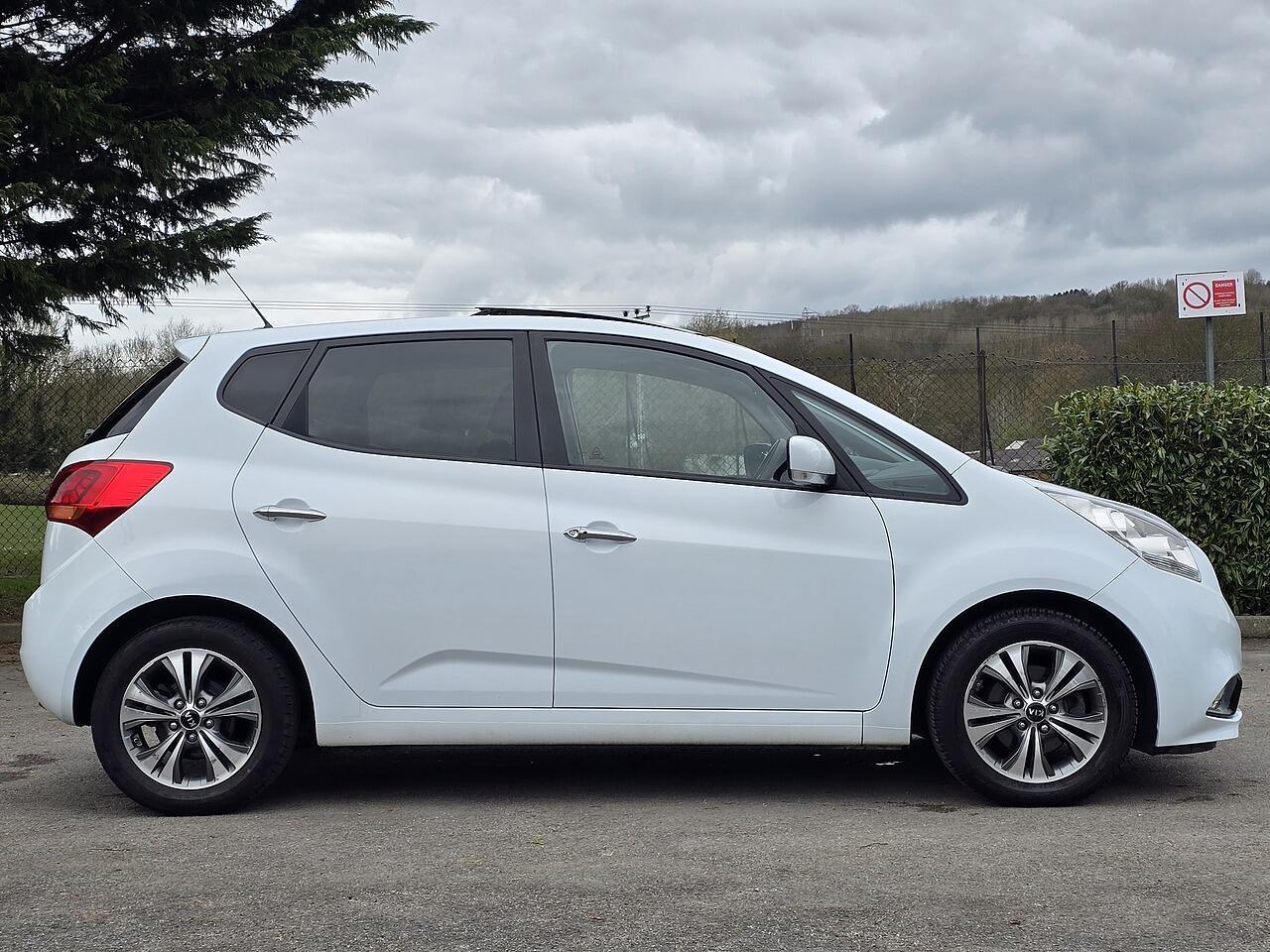 Kia Venga - Image 15