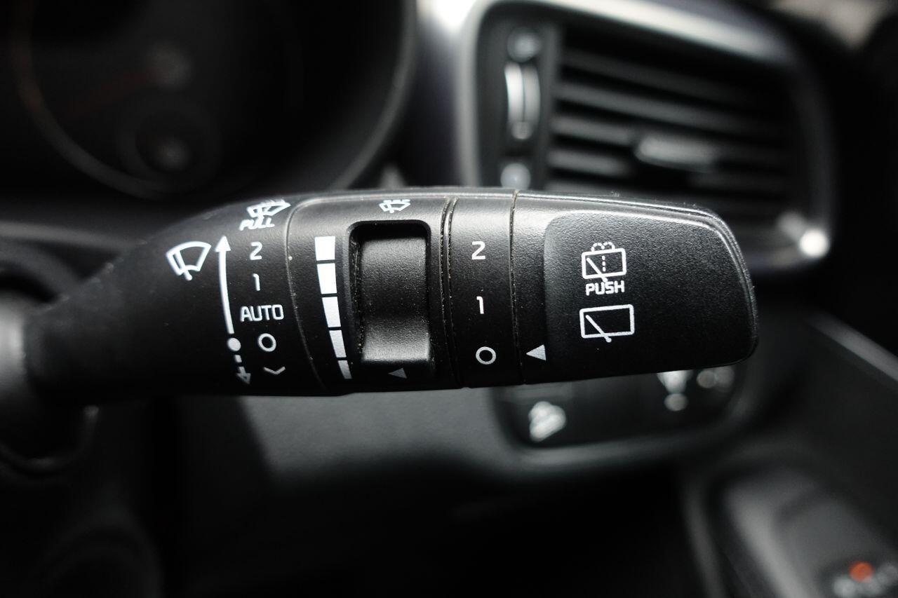 Kia Sorento - Image 47