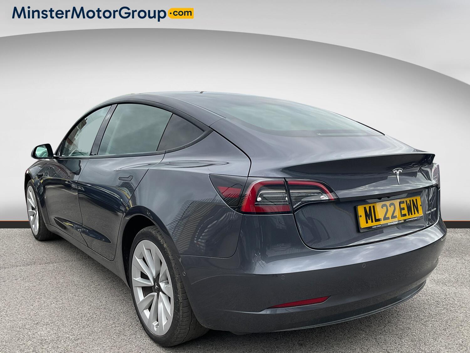 Tesla Model 3 - Image 4